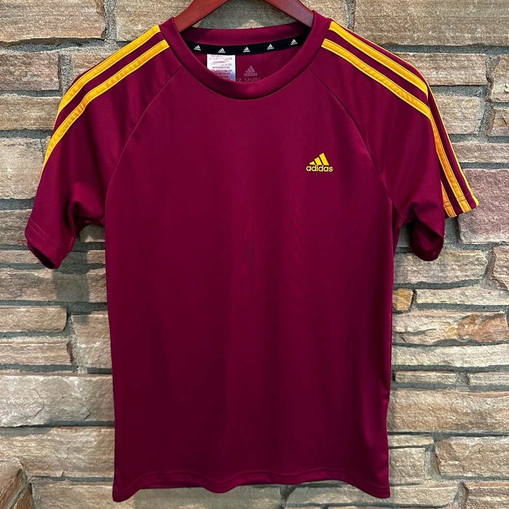 Adidas T-Shirt (JD Sports)